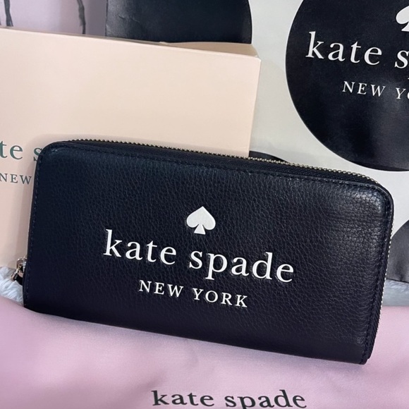 Kate Spade glitter on large continental wallet - Picture 2 of 13